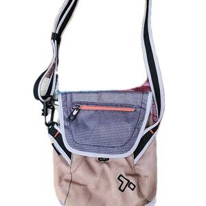 Travelon Anti-Theft React Tan Colorado Mountaints Multipocket Crossbody Bag READ
